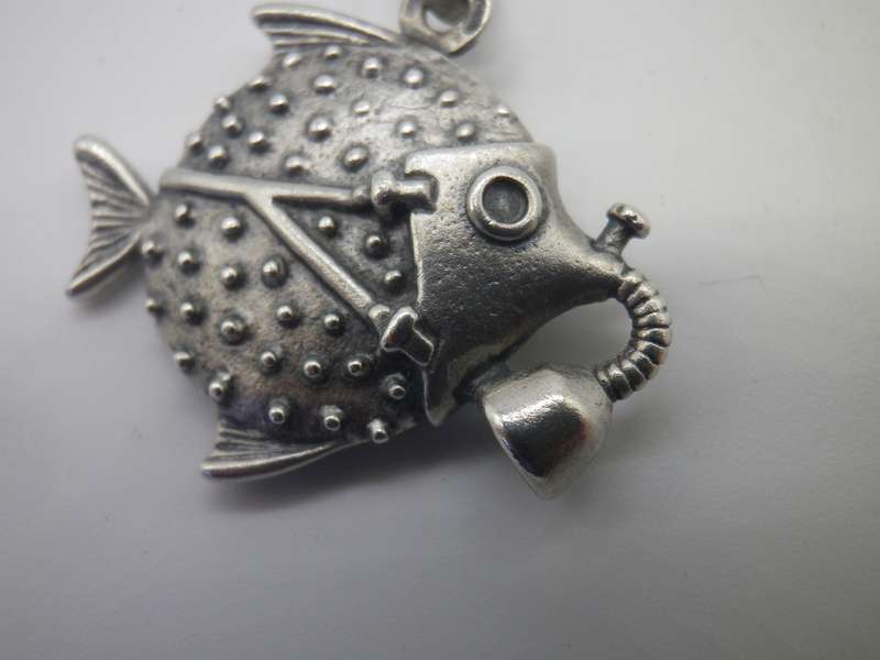 Modernist Mid Century Uno A Erre Italy Sterling Silver Fish Pendant.