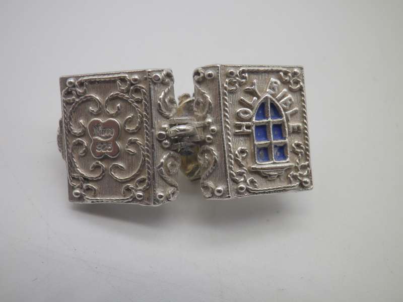 Rare 1950s  Sterling Silver opening BIBLE charm or pendant with praying angel & baby inside. 7.1g