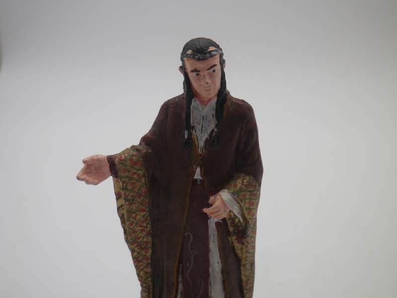 ELROND Lord of the Rings Hand Painted Lead figurine NLP 2004. Original label