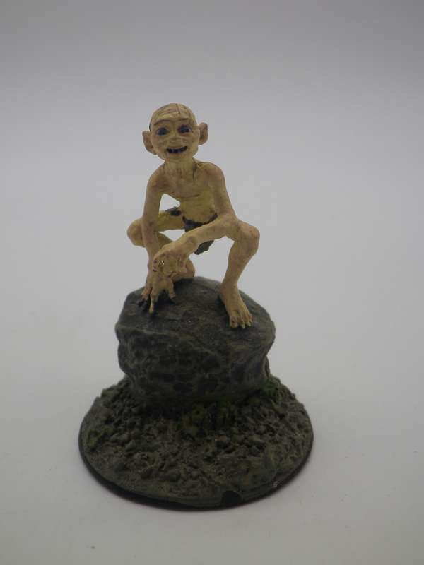 GOLLUM Lord of the Rings Hand Painted Lead figurine NLP 2004. Original label