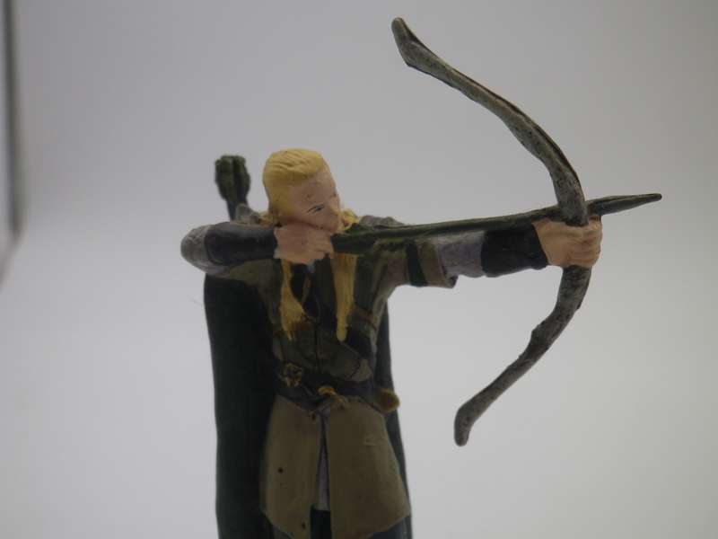 LEGOLAS Lord of the Rings Hand Painted Lead figurine NLP 2004. Original label Very Good Condition.