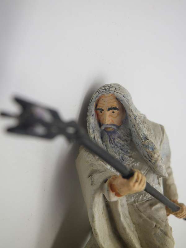 SARUMAN THE WHITE Lord of the Rings Hand Painted Lead figurine NLP 2004