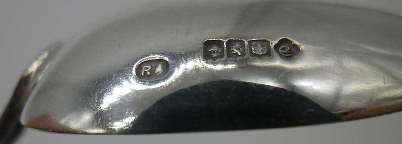 Scottish Hallmarked Silver thistle teaspoon. Glasgow, 1953. Robert Allison 10.6cm 10.6g