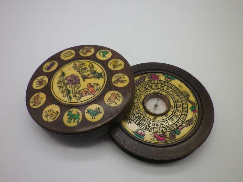 Nice Vintage Hand Carved Wooden Zodiac Feng Shui Compass