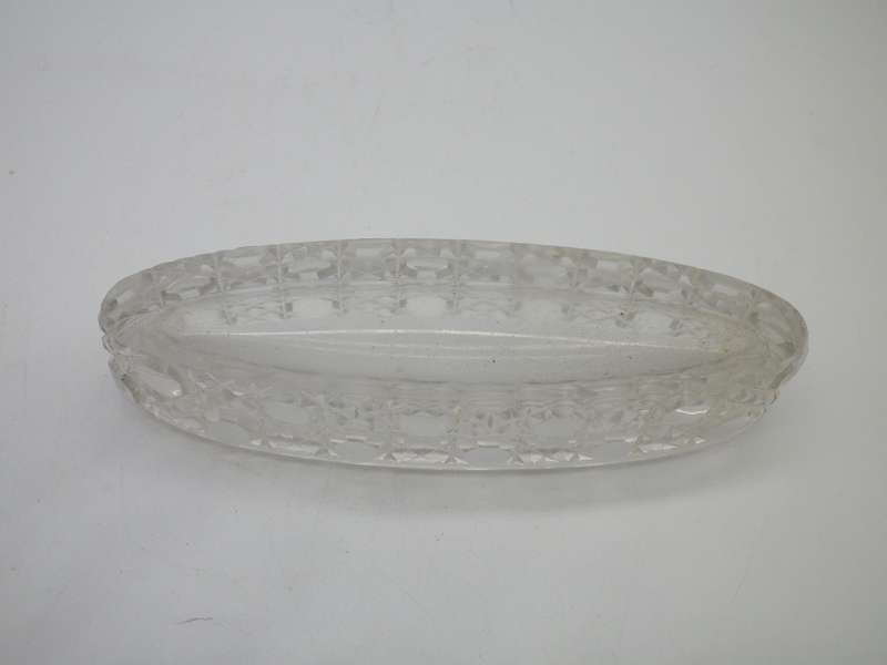 Hallmarked silver lidded glass dressing table dish. Birmingham 1907. 8.83 grams