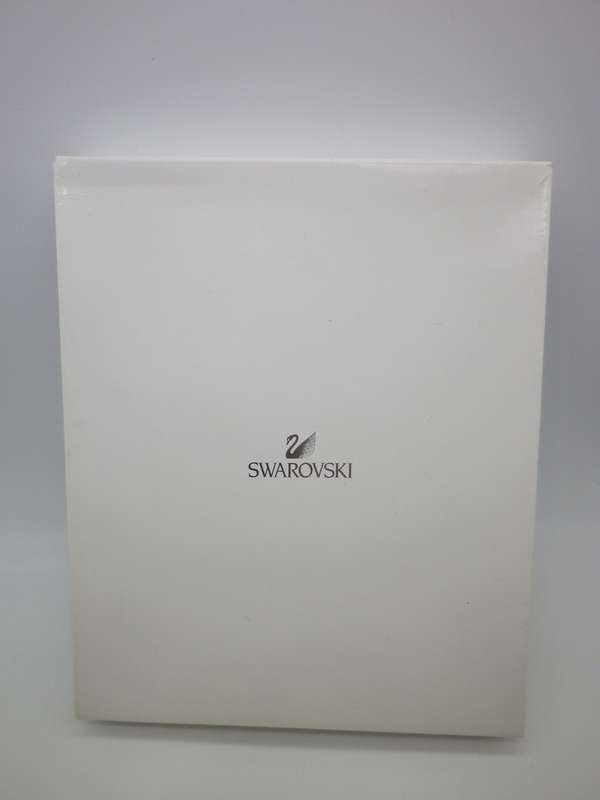 Beautiful SWAROVSKI Standing Mirror.  19.5x 15cm.