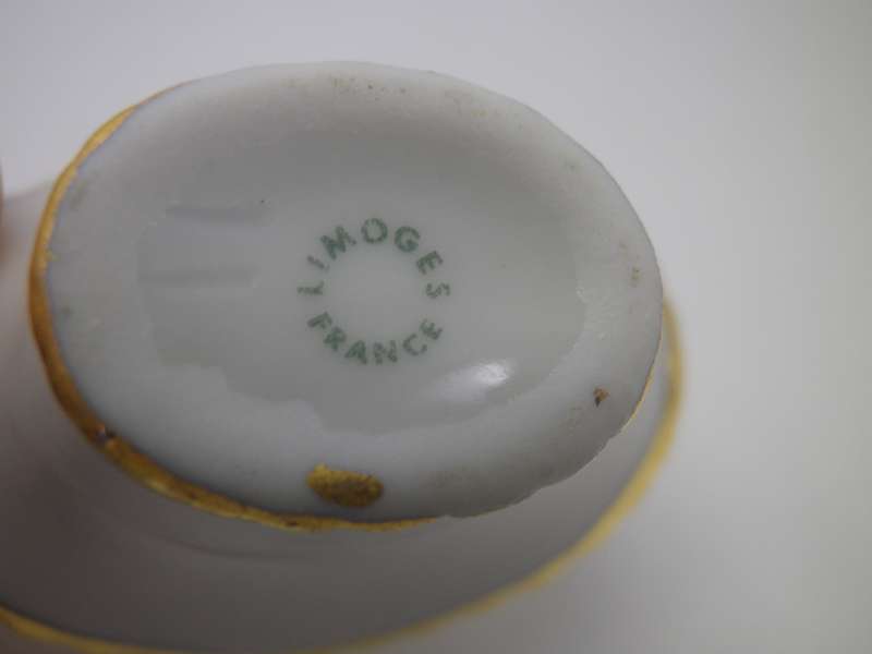 LIMOGES FRANCE Miniature basket. 4.5cm