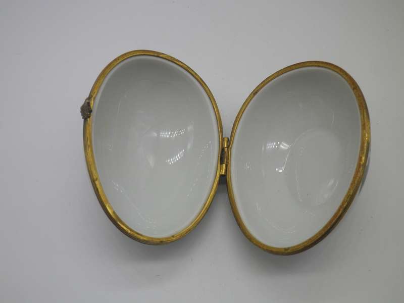 LIMOGES FRANCE Porcelain Egg Shape Trinket box