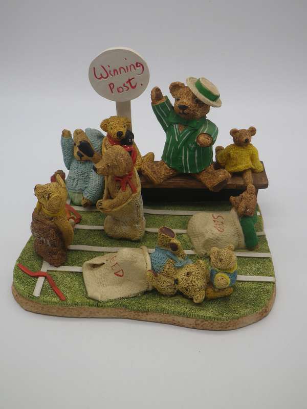 PETER FAGAN COLOUR BOX MINIATURE "DAY AT THE RACES"