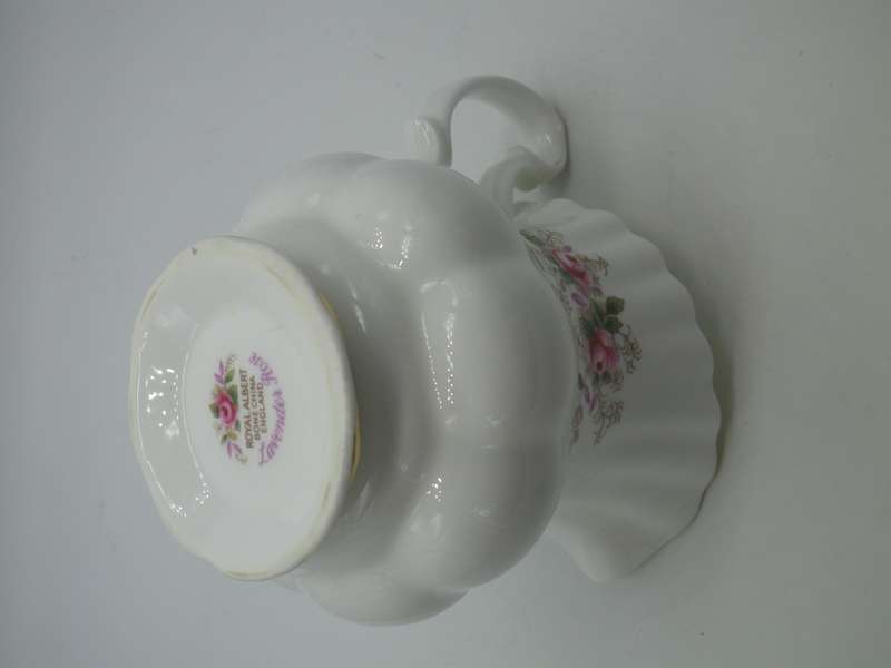 ROYAL ALBERT "Lavender Rose"  MILK JUG