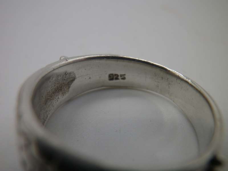 Vintage Sterling Silver ring. Size O 1/2. 4.41 grams