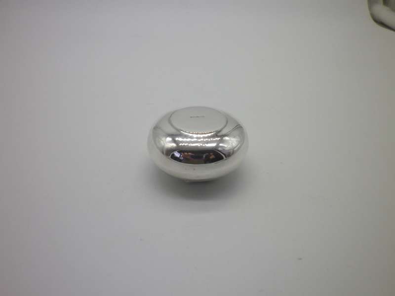 Hallmarked silver portable fold-up pocket ashtray London 1956. Douglas Pell Silverware. 19g Rare