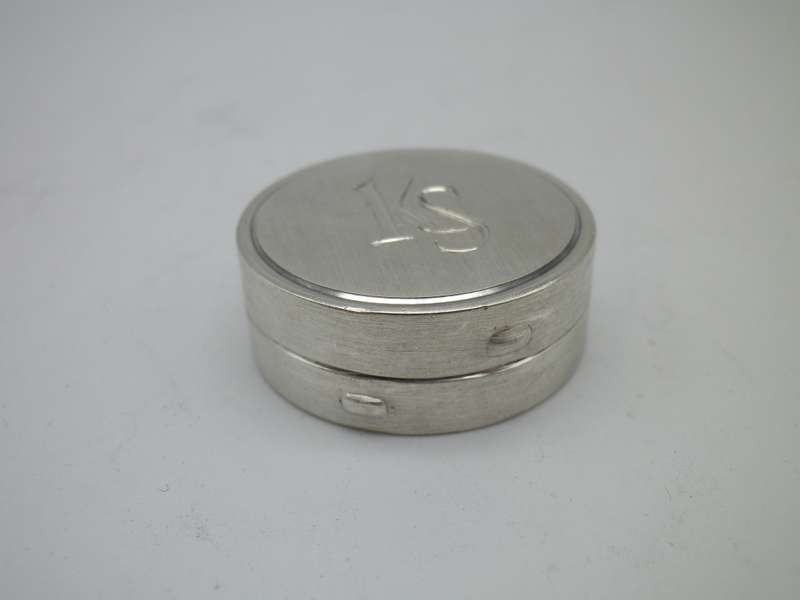 Edwardian Silver ROUGE POT or pill box c1910. 10.9 g 3x1cm