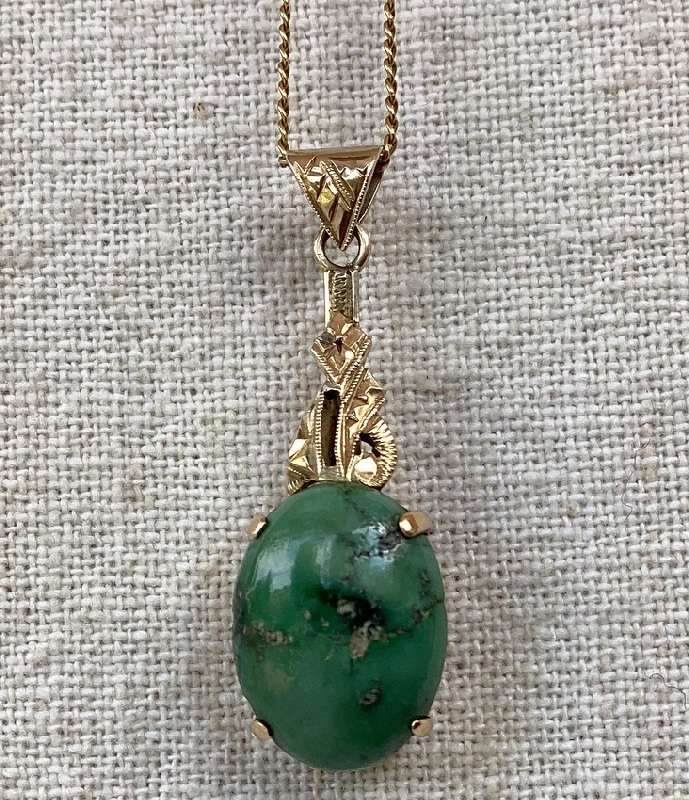 9ct Gold & Jade Pendant on 10ct Gold chain. WOW!