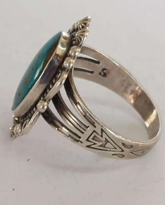 Vintage Navajo Designer Sylvia Chee Natural Turquoise Sterling Silver ring. 5.8g Size: N RARE!!!