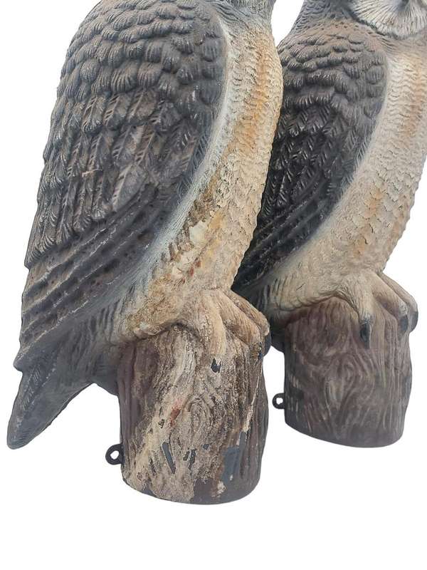 TWO REALISTIC PLASTIC BLOW MOULD GARDEN OWL ORNAMENTS or decoys  1992 FlamBeau Products USA 52cm
