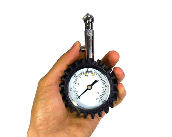 Heavy Duty Tire Pressure Gauge with Integrated Bleed Valve 60PSI Great Dial Tire Pressure Gauge
