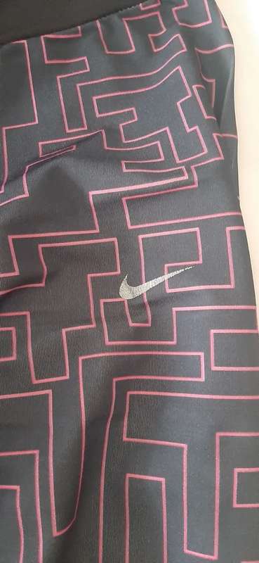 NIKE TIGHTS