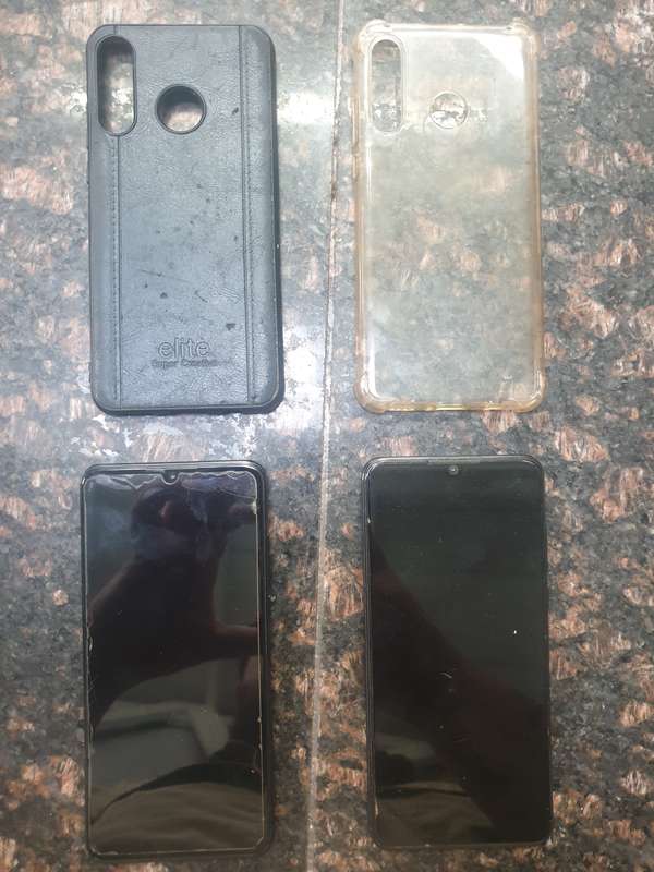Huawei P30 Lite (2 Phones) 1 Working 1 Not Charging