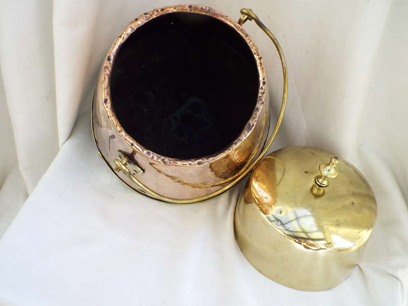 Antique Dutch copper/brass Doofpot circa 1830-1850. Ref.,MA/45