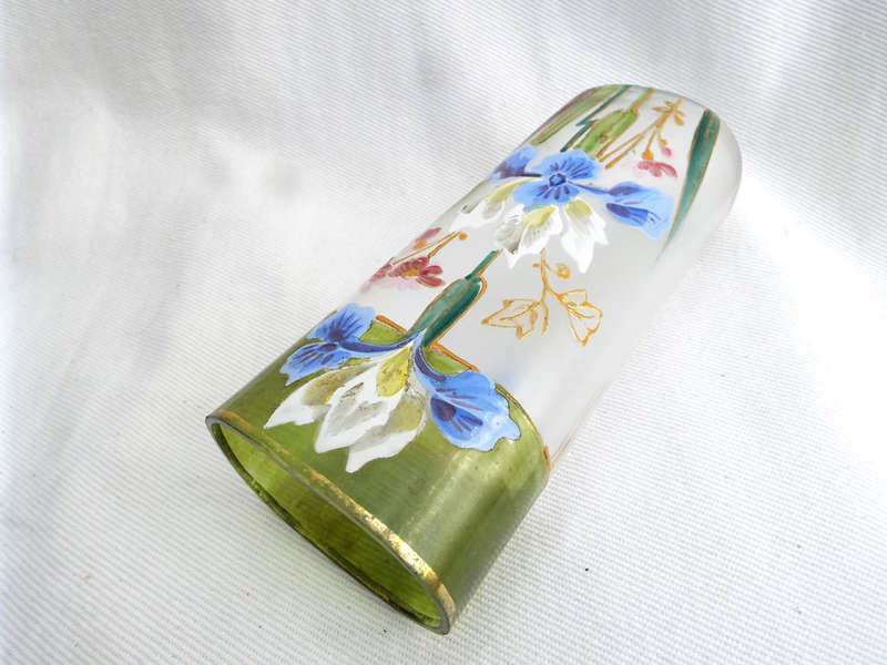 French  antique Art Nouveau enameled frosted glass vase. Circa 1890-1910. Ref No. GL/17