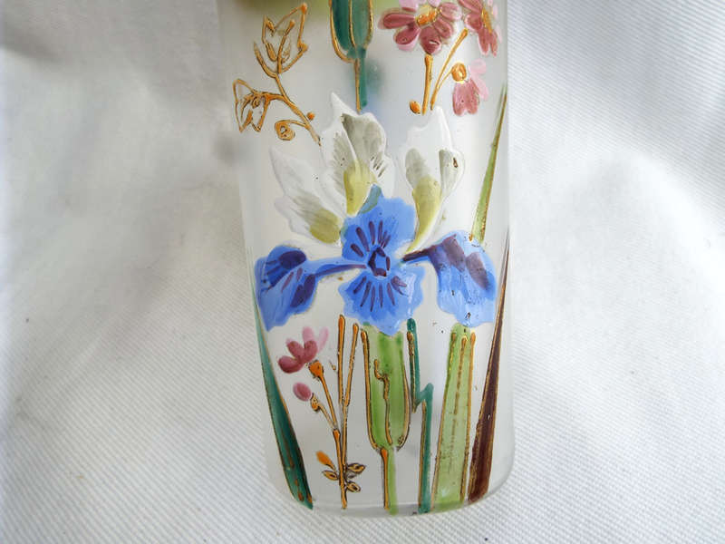 French  antique Art Nouveau enameled frosted glass vase. Circa 1890-1910. Ref No. GL/17