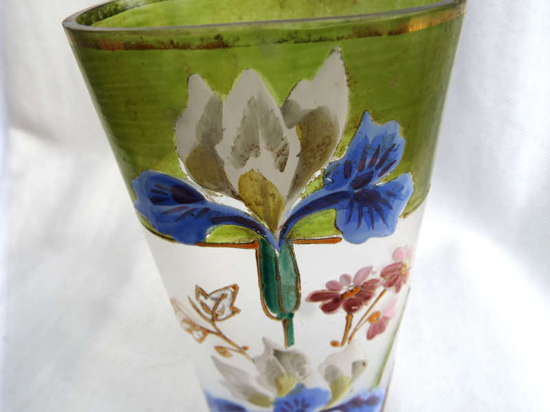 French  antique Art Nouveau enameled frosted glass vase. Circa 1890-1910. Ref No. GL/17