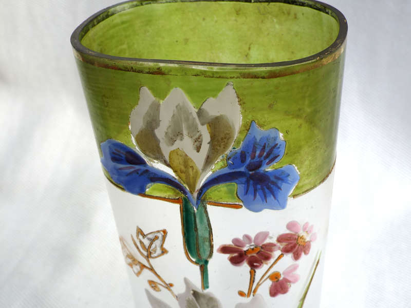 French  antique Art Nouveau enameled frosted glass vase. Circa 1890-1910. Ref No. GL/17