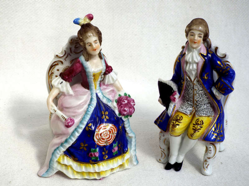 Pair of Chelsea style figurines with Gold Anchor back stamp. Ref. OR-51