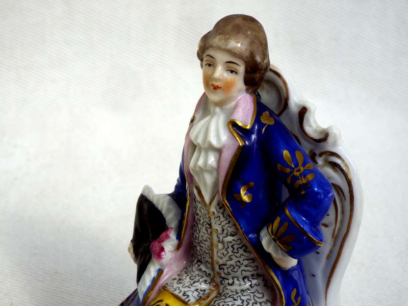 Pair of Chelsea style figurines with Gold Anchor back stamp. Ref. OR-51