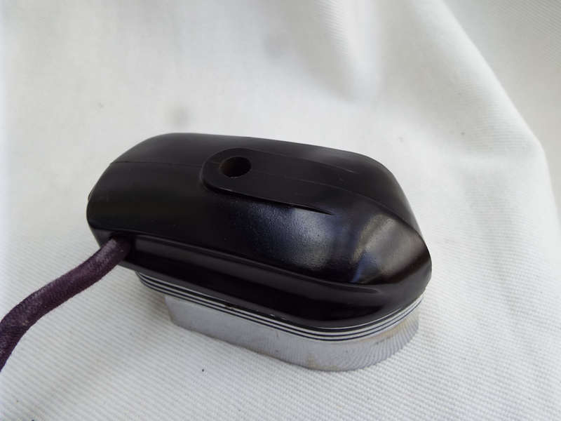 Art Deco Smoothie Travelling iron. Circa 1946. Ref.MA/44