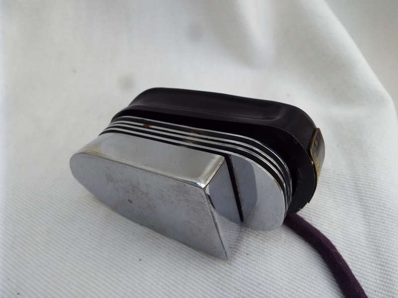 Art Deco Smoothie Travelling iron. Circa 1946. Ref.MA/44