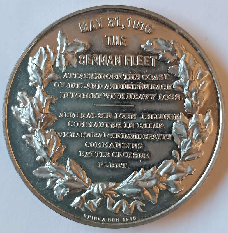 Battle of Jutland German vs British fleet 1916 large medal - excellent condition