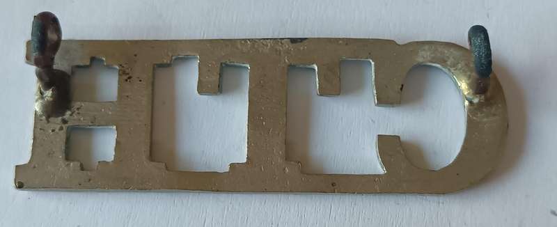 Cape Town Highlanders metal shoulder title (CO214) 4 of 4