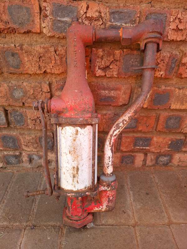 Vintage CALTEX Oil Pump