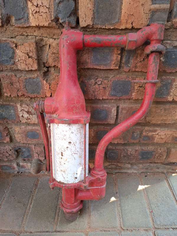 Vintage Made In U.S.A. Oil Pump