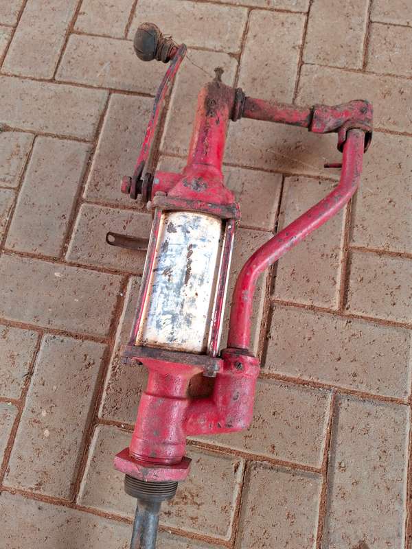 Vintage CALTEX Oil Pump with pipe