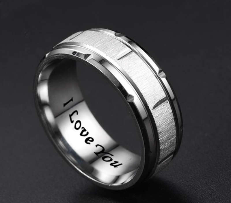 Lovely Mens Ring