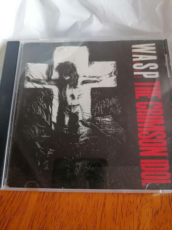 Wasp - Crimson