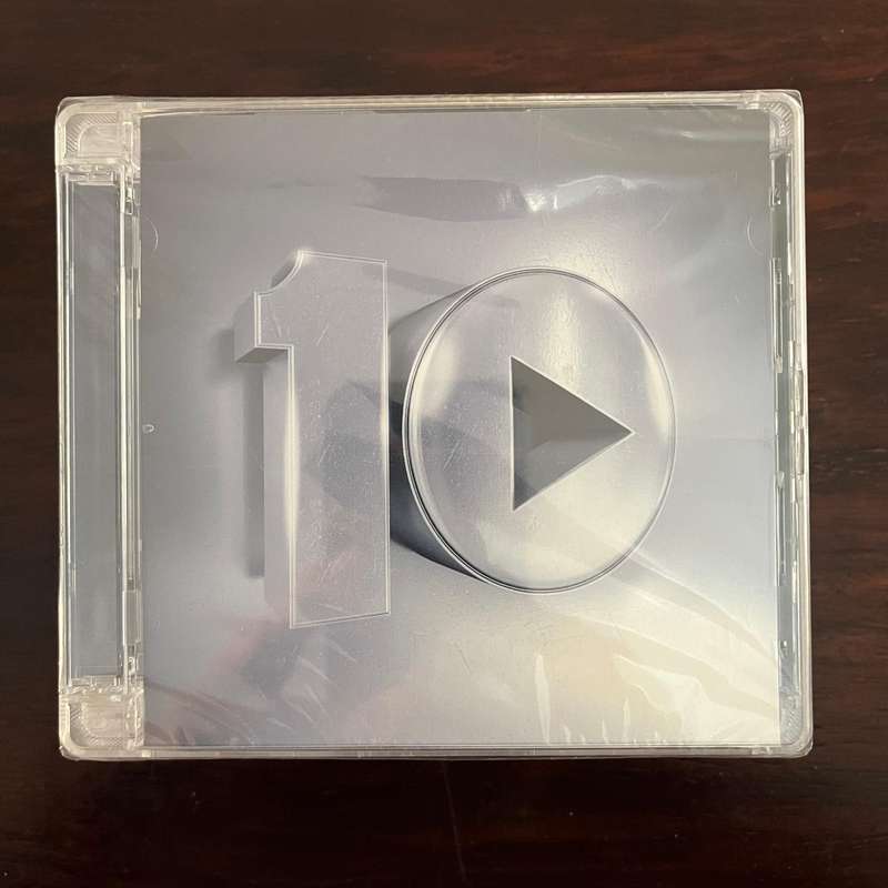 10 (International Edition) 2CD Compilation Radiohead White Stripes Skunk Anansie New Sealed