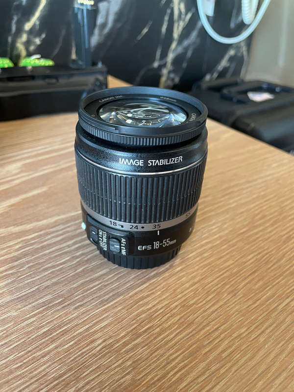 Canon EF-s 18-55 IS *Image Stabiliser*