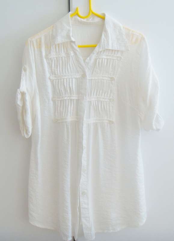 Ladies   Blouse  -   Size  medium -   Beautiful  Pure White   - Virtually BRAND NEW