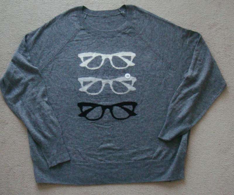 Ladies   Jersey  -   Size  medium/ Large -   Beautiful  GREY - BRAND NEW