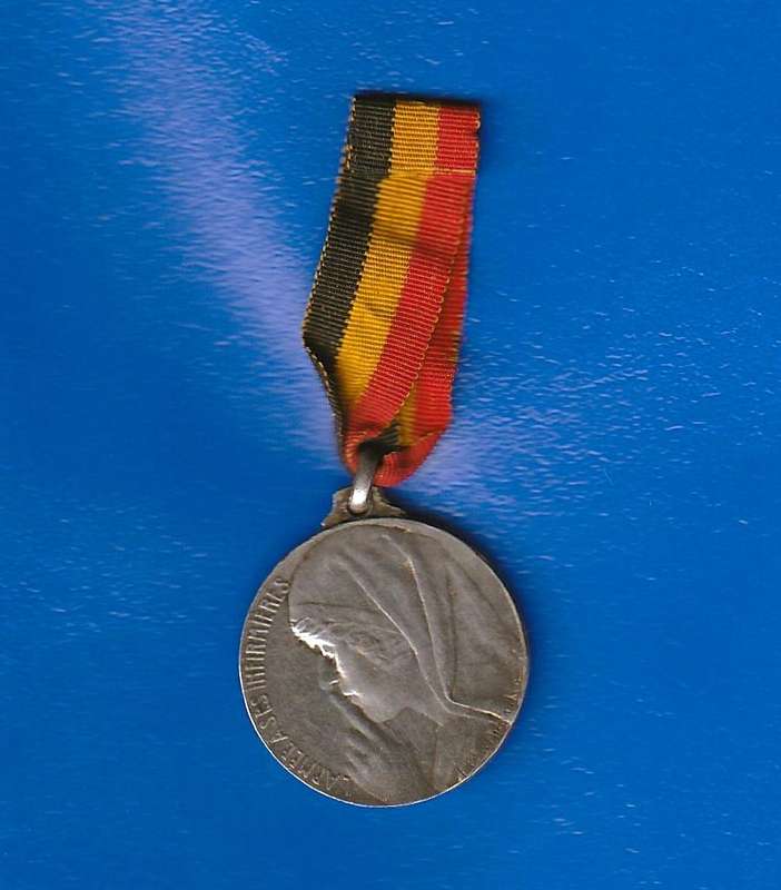 WW1 Silver Nursing Medal Awarded to Miss Wallace.