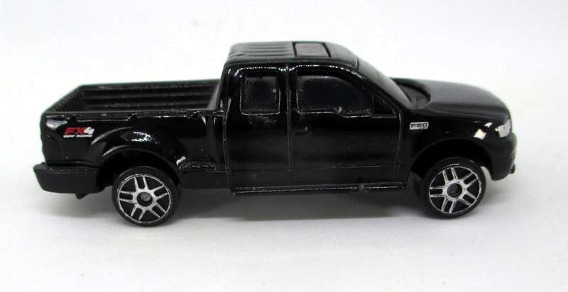 Maisto 2004 Ford F-150 FX4 Off-Road Truck Black 1:64 Scale Die Cast Toy Car Vehicle