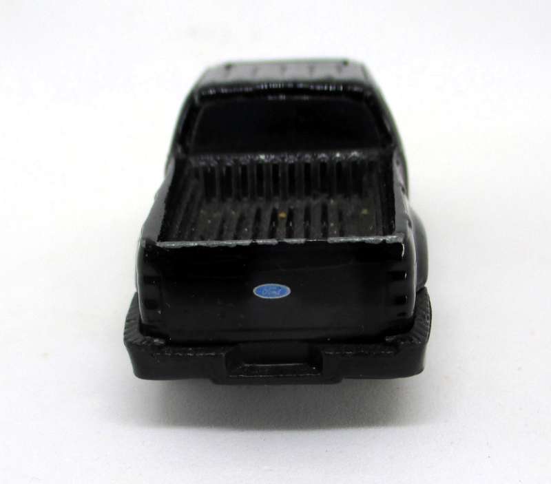 Maisto 2004 Ford F-150 FX4 Off-Road Truck Black 1:64 Scale Die Cast Toy Car Vehicle