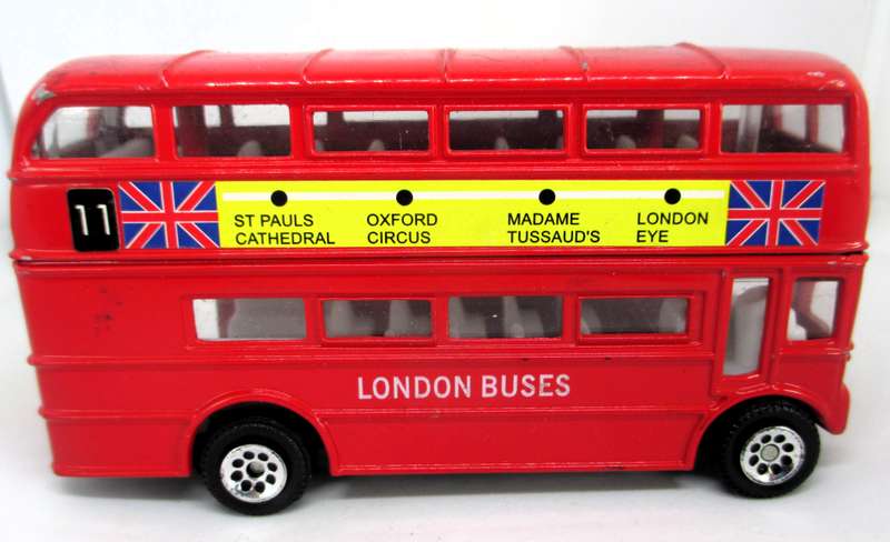 London Double Decker Bus no.11 Diecast Red - We Go Everywhere 1:70 Scale.