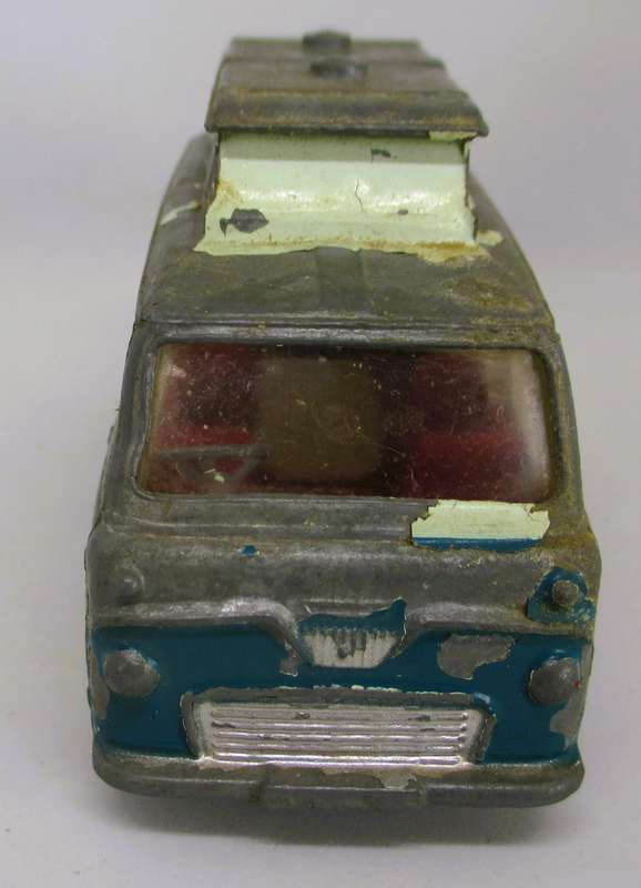 1962 Vintage Corgi 420 Ford Thames Airborne Caravan in Dinky 1.43 scale Diecast