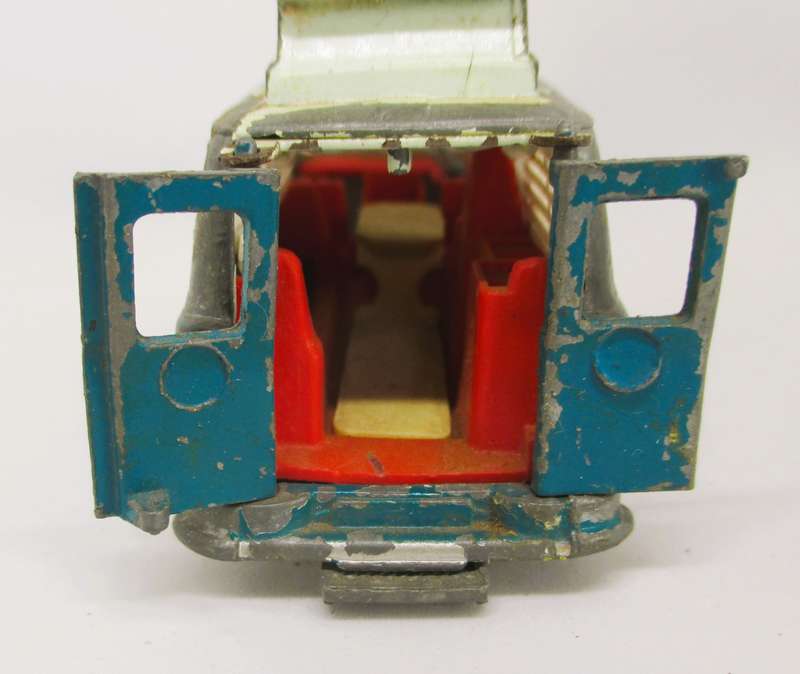 1962 Vintage Corgi 420 Ford Thames Airborne Caravan in Dinky 1.43 scale Diecast