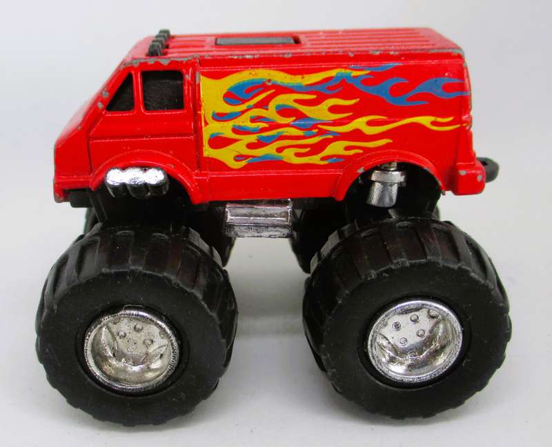 Vintage 1:64 Mighty Wheels Monster Truck Van / 1998 / Red With Flames